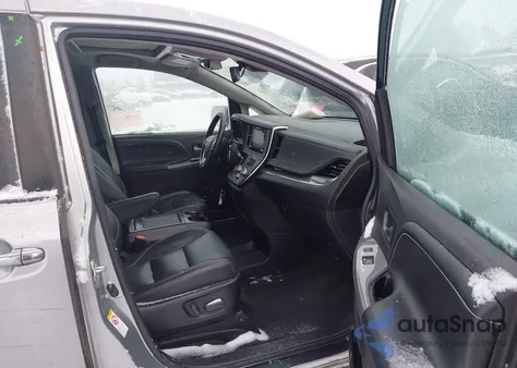 2018 Toyota Sienna Se Premium 8 Passenger z USA, uszkodzony, nr VIN 5TDXZ3DC0JS941005